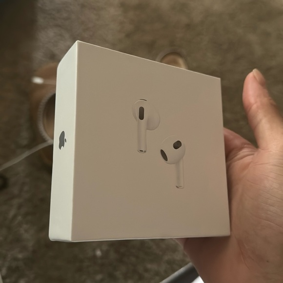 AirPods Gen 3